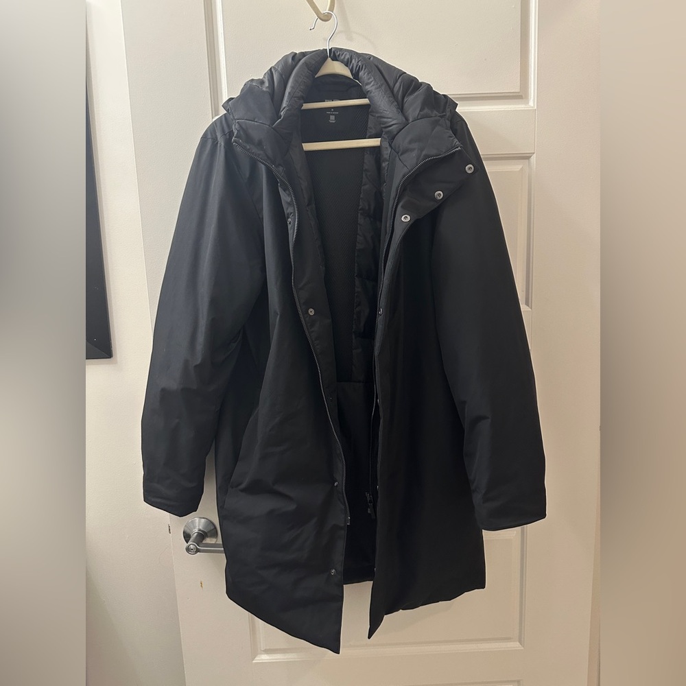 EXCELLENT CONDITION Women’s UNIQLO Winter Coat size Medium M Black